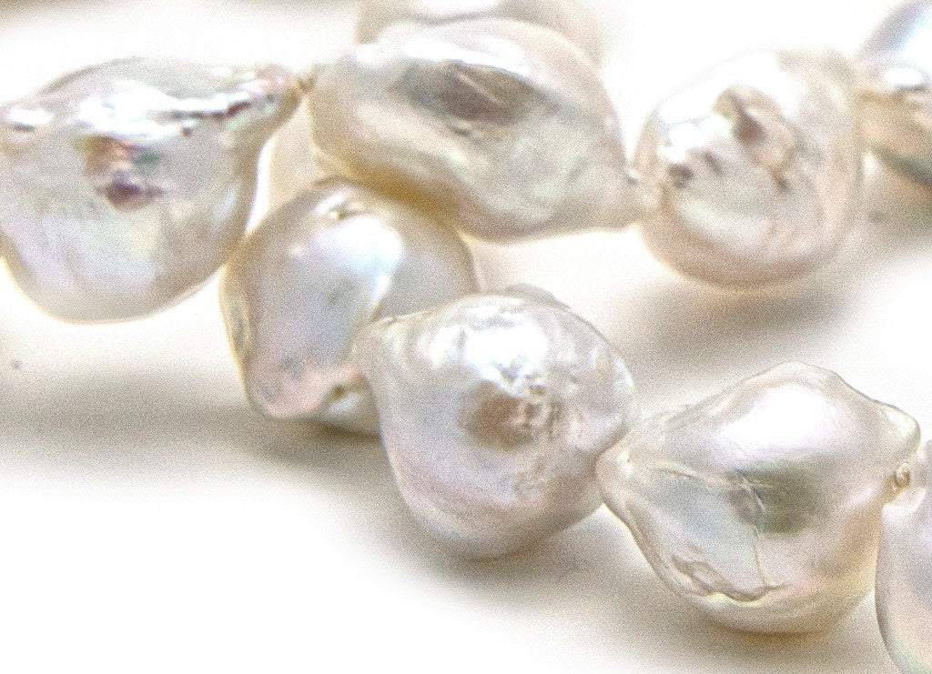 Large Pearls, Large Pearl Sac