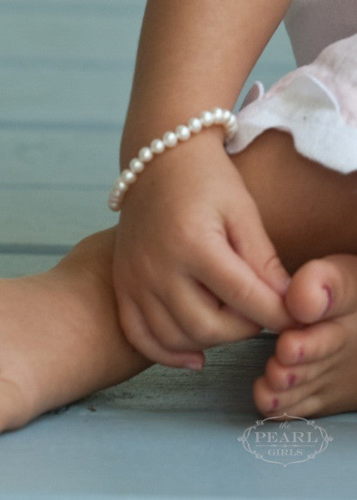 girl pearl bracelet, pearl bracelet for little girls, the pearl girls, southern pearl jewelry, pearl gifts, essential pearl jewelry, real pearl bracelet for little girls, first pearls, jewelry for girls, jewelry for tweens