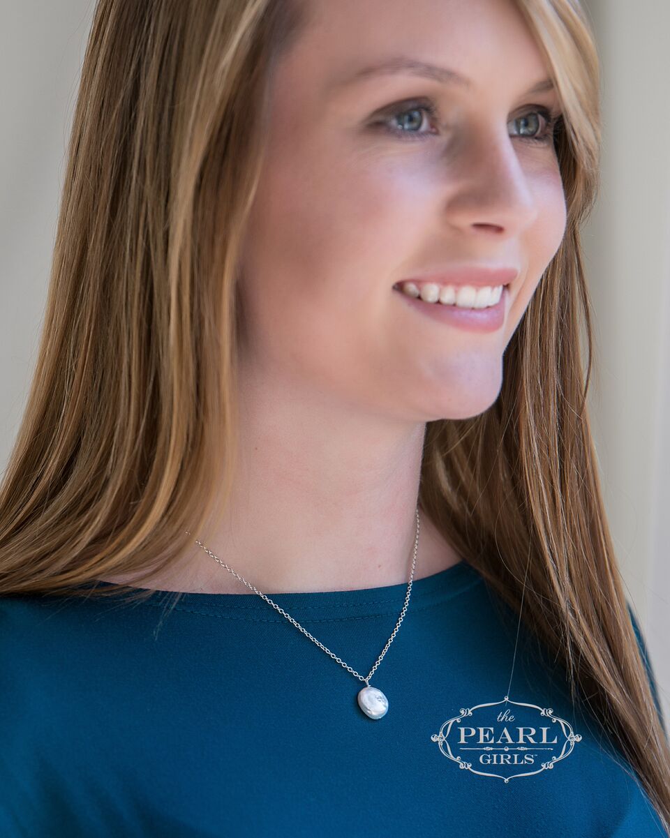 Single Coin Pearl Necklace