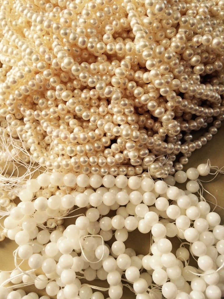 What Color Are White Pearls?