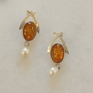 Golden Harvest Earrings by Sylvia Dawe
