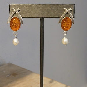 Golden Harvest Earrings by Sylvia Dawe