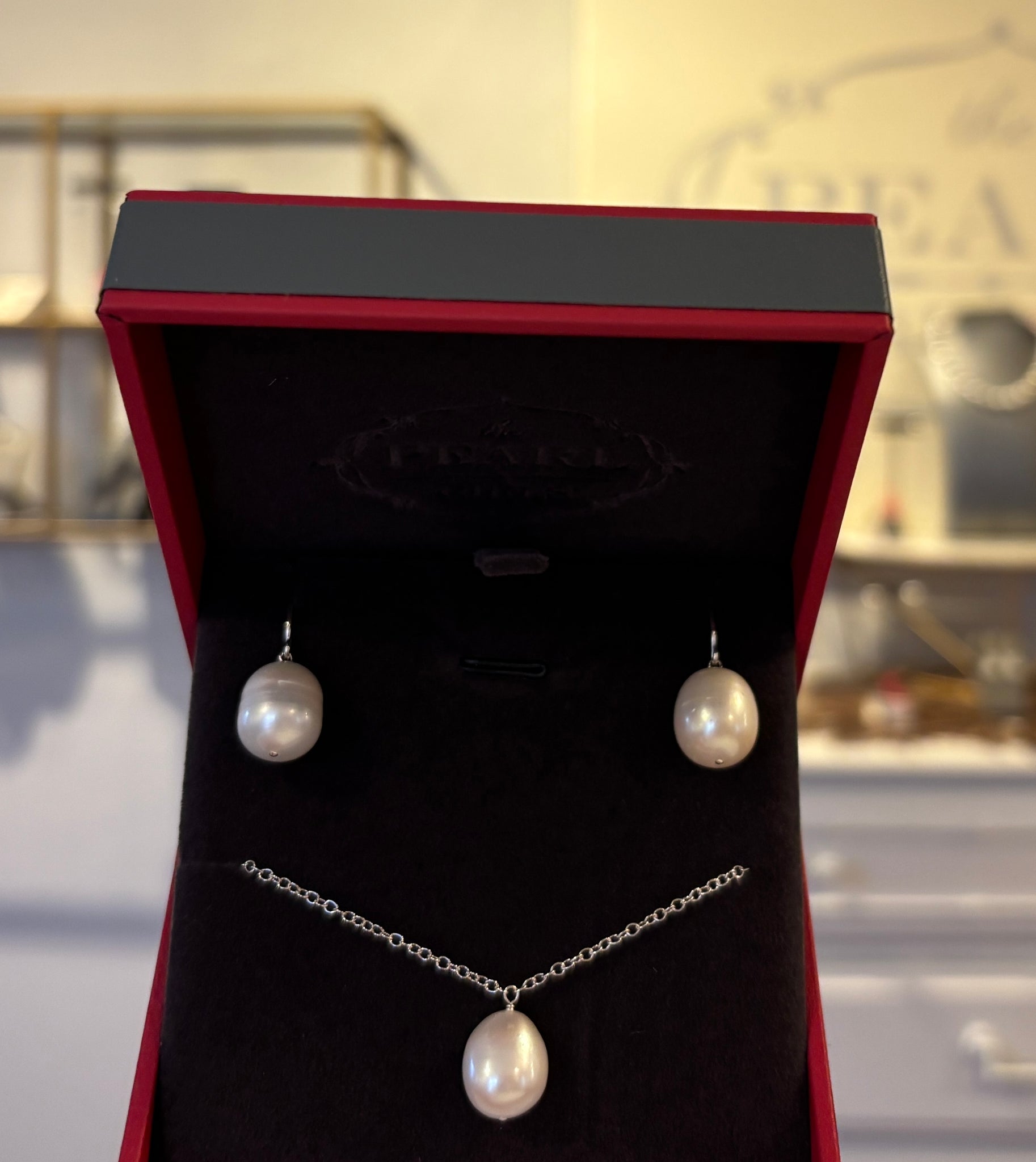 One Drop Pearl Necklace