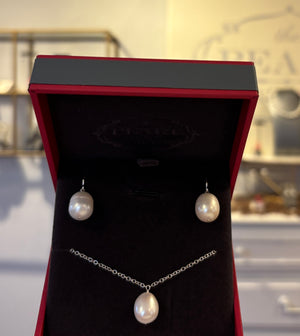 One Drop Pearl Necklace