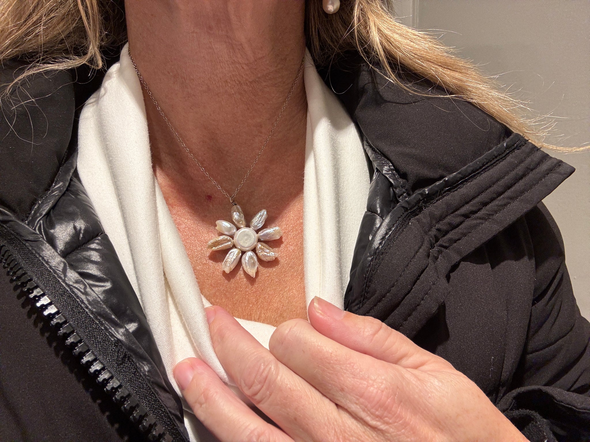 🌸 Sea Petal Necklace