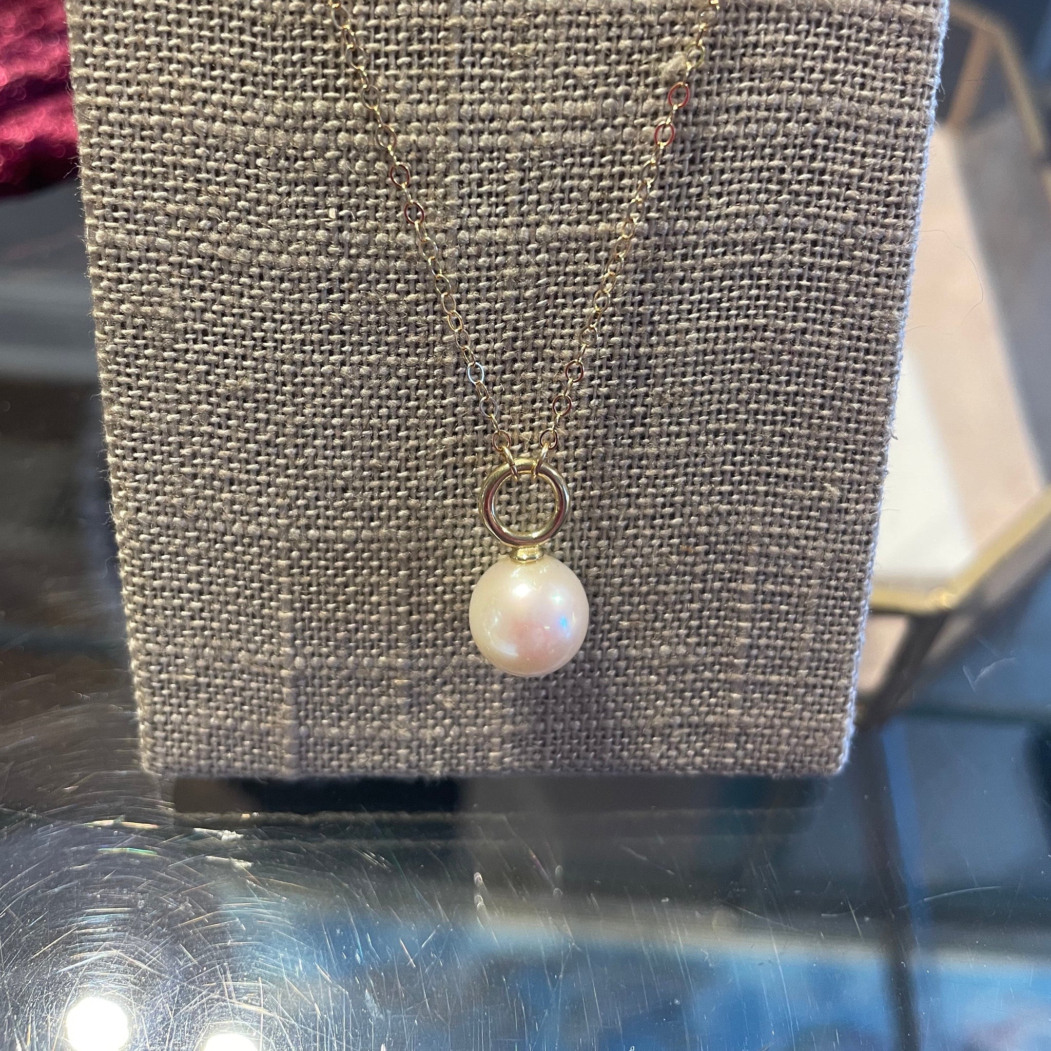 Pearl and Gold Pendant O